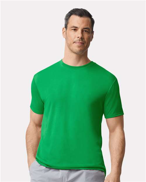 Unisex Performance® T-Shirt - L