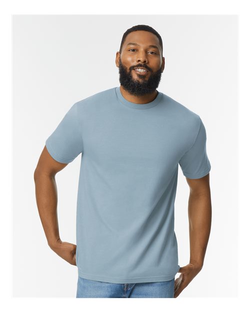 Men's SoftstyleÂ® Midweight T-Shirt - L
