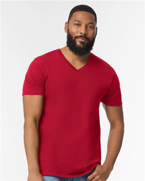 Men's SoftstyleÂ® V-Neck T-Shirt